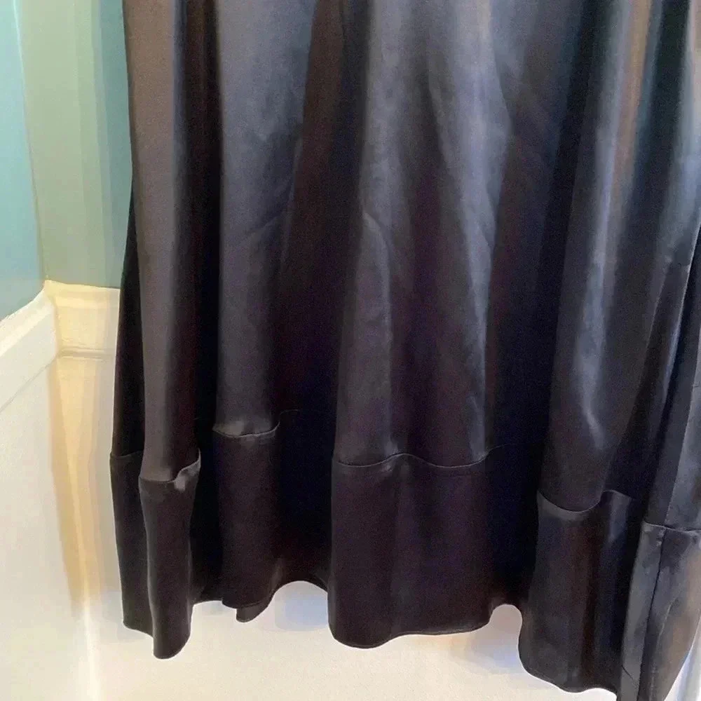 Tahari black silk vneck empire waist dress size 8